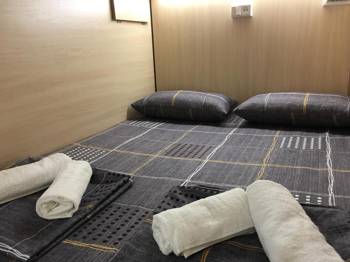 Bonvenon Capsule Hostel Jereván Kültér fotó