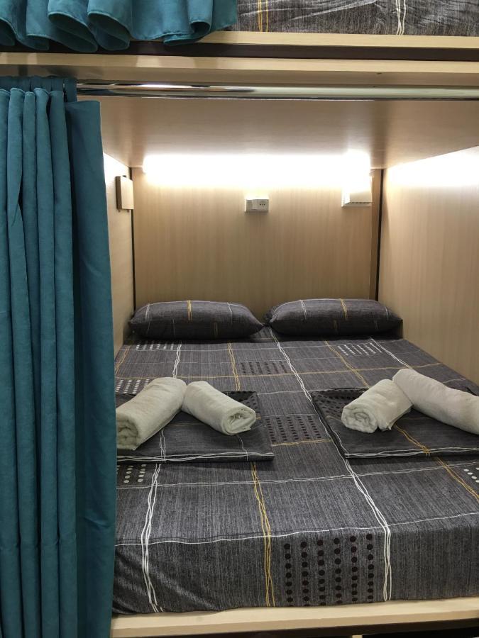 Bonvenon Capsule Hostel Jereván Kültér fotó
