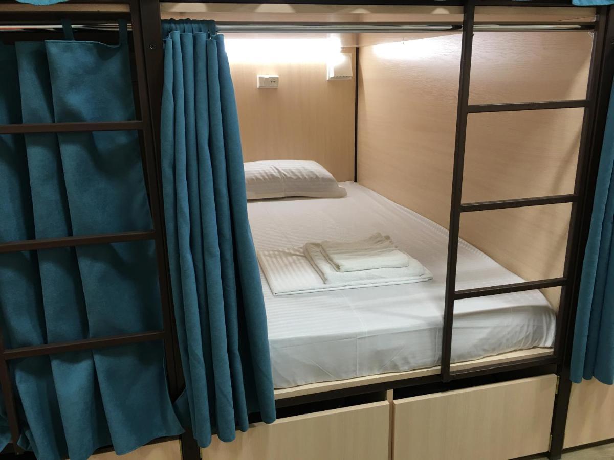 Bonvenon Capsule Hostel Jereván Kültér fotó