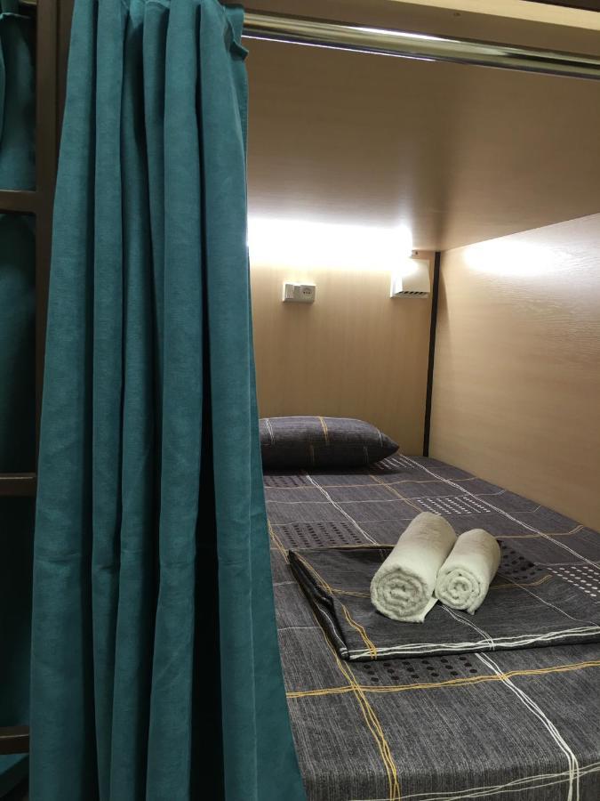 Bonvenon Capsule Hostel Jereván Kültér fotó