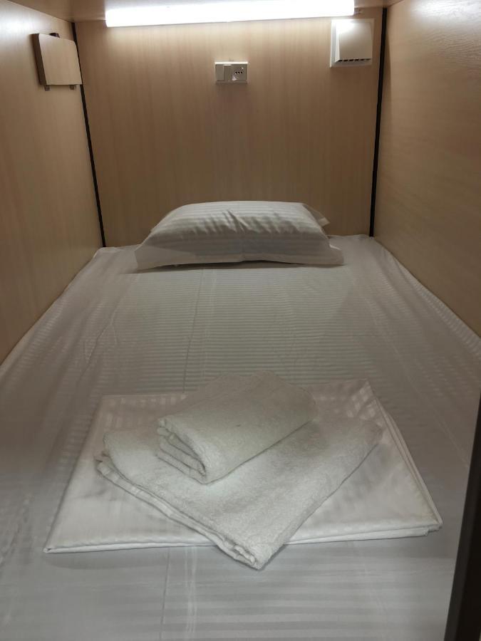 Bonvenon Capsule Hostel Jereván Kültér fotó