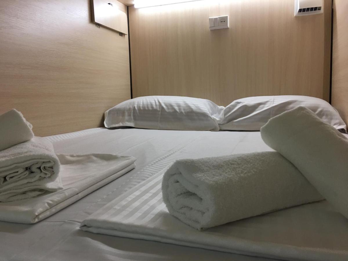 Bonvenon Capsule Hostel Jereván Kültér fotó