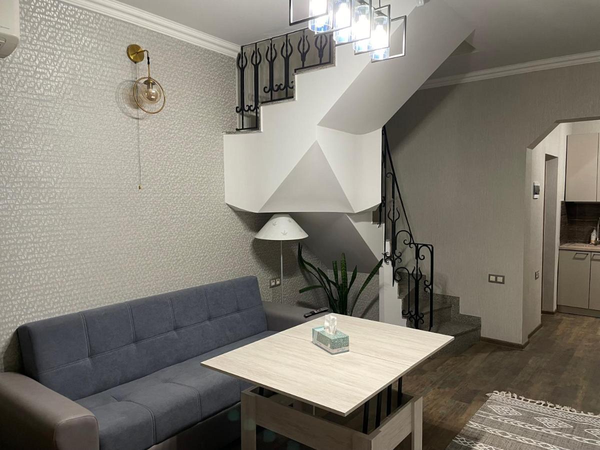 Bonvenon Capsule Hostel Jereván Kültér fotó