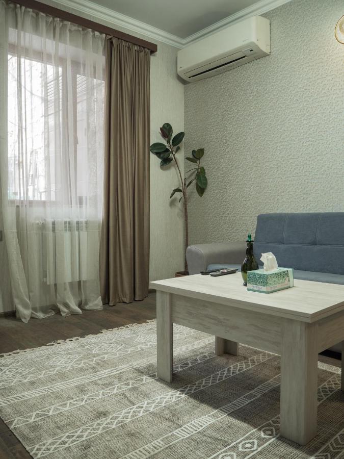 Bonvenon Capsule Hostel Jereván Kültér fotó