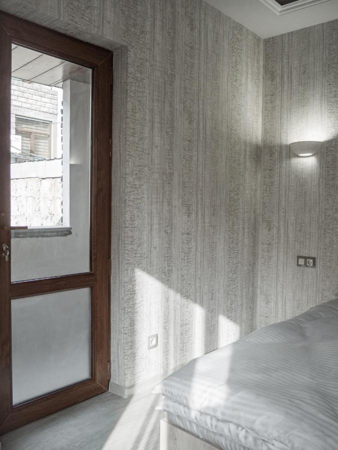 Bonvenon Capsule Hostel Jereván Kültér fotó